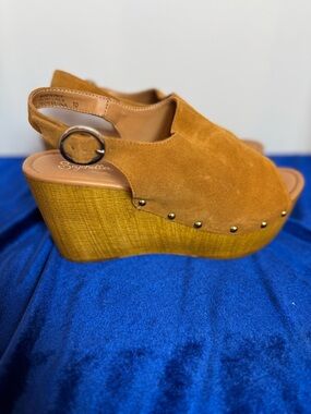 Seychelles Elated Women's Suede Tan Platform Wedge Sandal 10